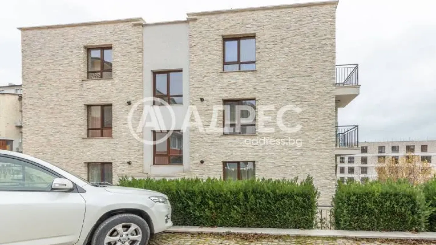 Spacious, Fully Furnished Panorama Apartment in Varna’s Brzyaq District for Sale - Image 4