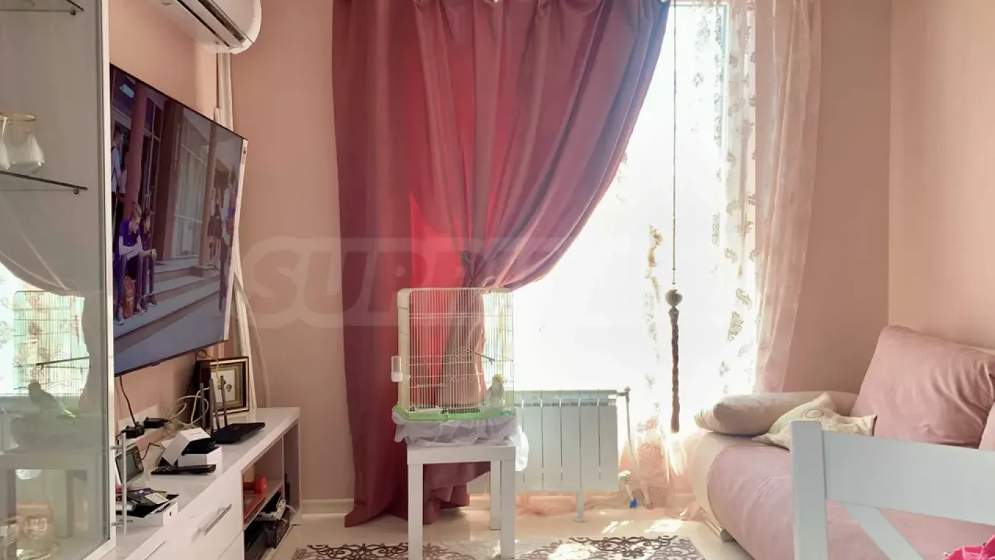 Spacious Sea View Apartment in Burgas - Fully Furnished - Image 3