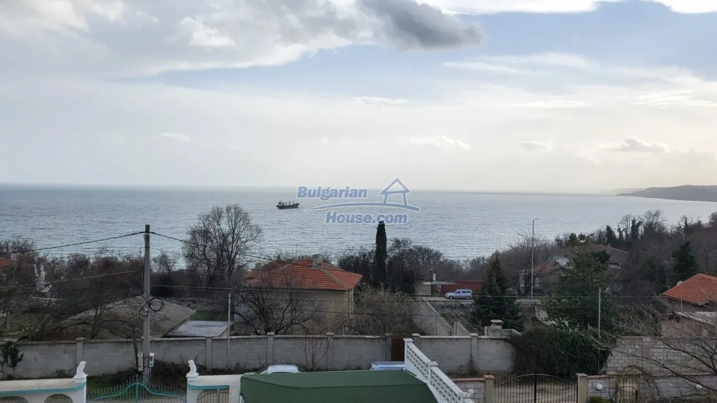 Luxury Bulgarian Sea View Home with Private Pool & Gardens - Image 5