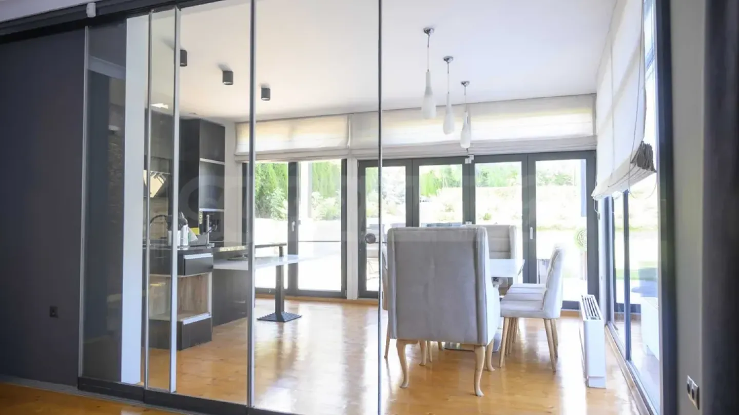 Luxury Varna Home: Pool, Sauna, 4 Bedrooms - Image 5