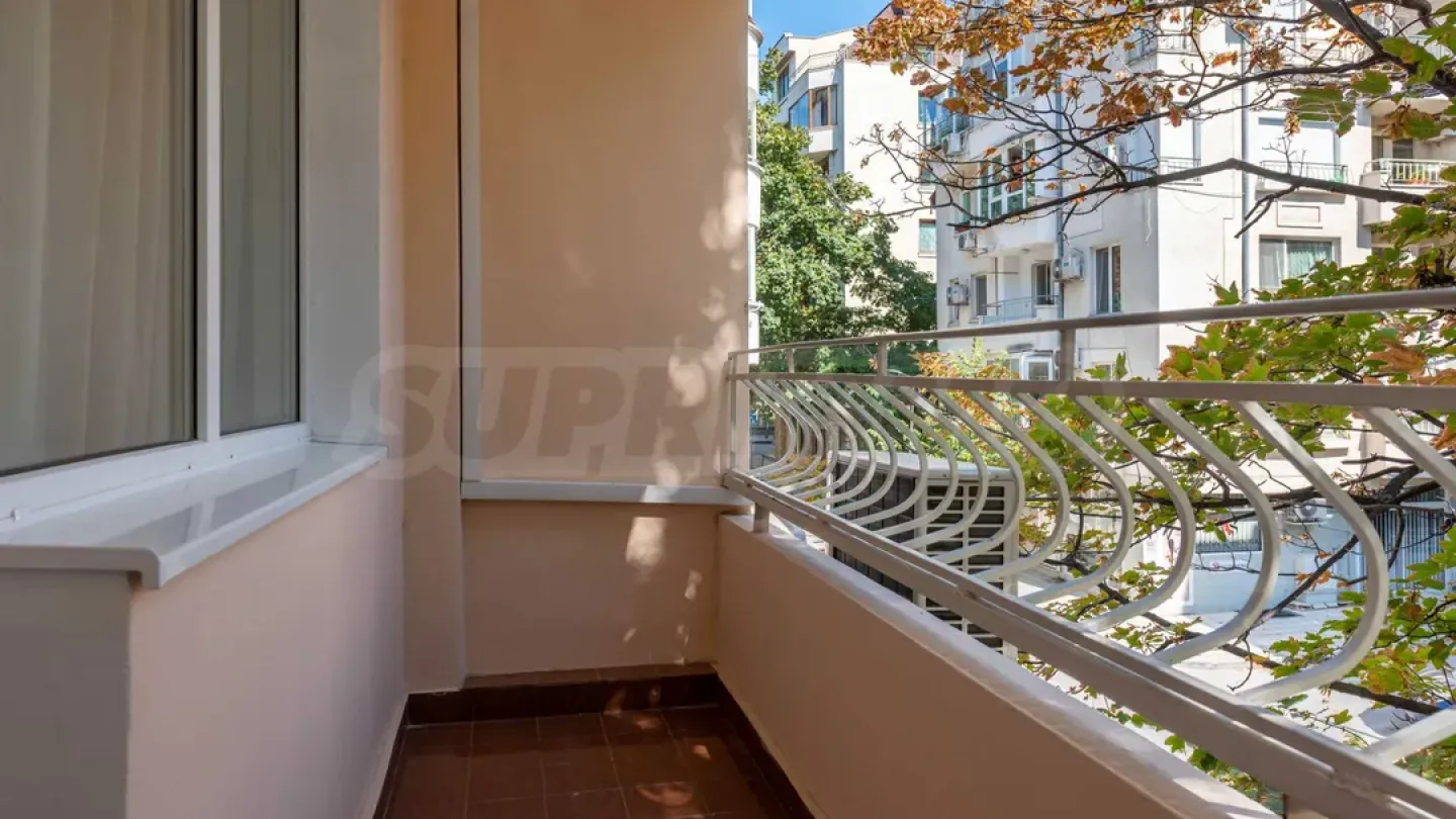 Spacious, Fully Furnished Apartment Near Varna Sports Hall - Image 3