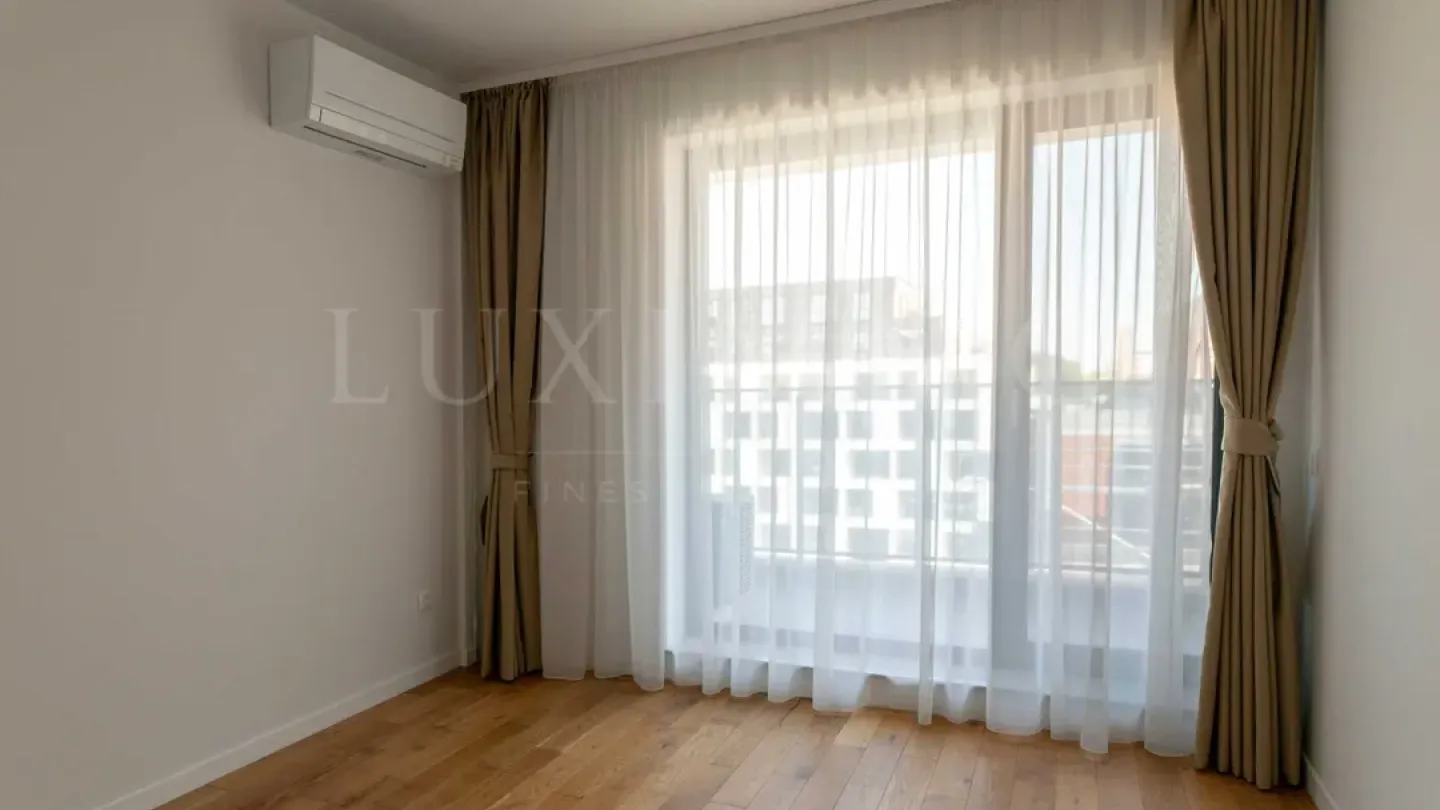 Spacious Multi-Room Apartment in "Hristo Smirnenski" Complex, Plovdiv - Image 4