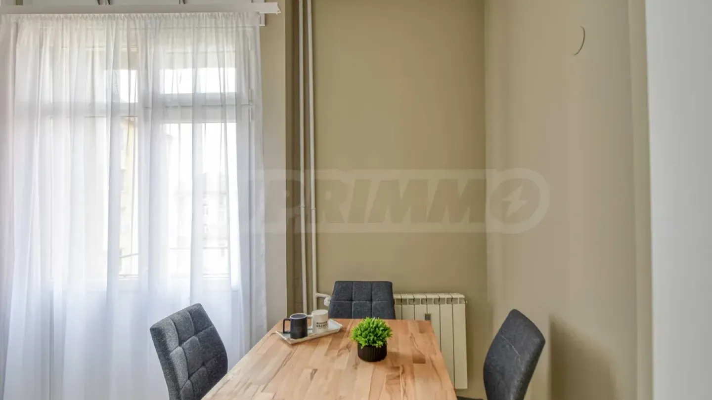 Stylish Fully Furnished Apartment in Sofia Center - Near University - Image 2