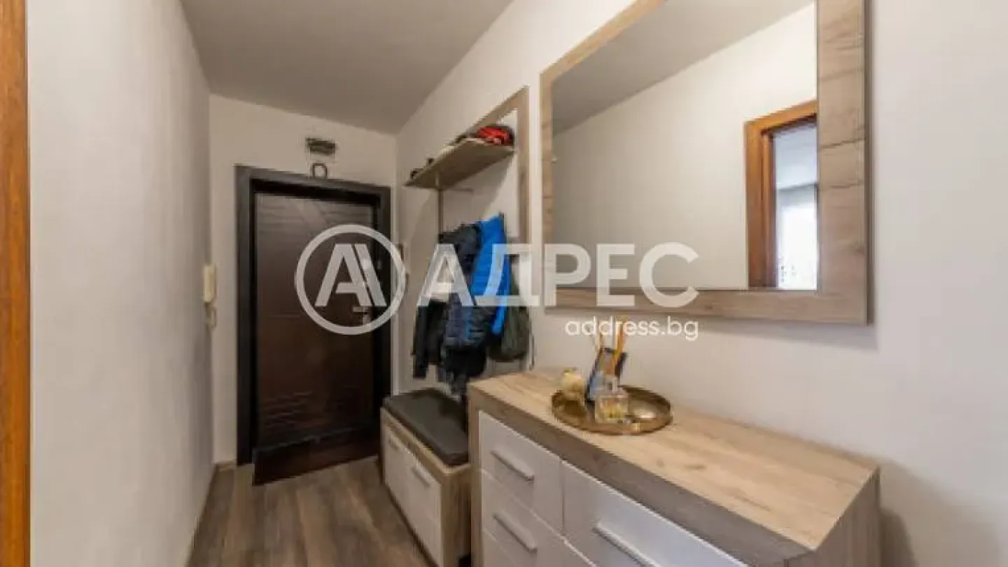Spacious Fully Furnished Apartment Near Opera, Varna for Sale - Image 5
