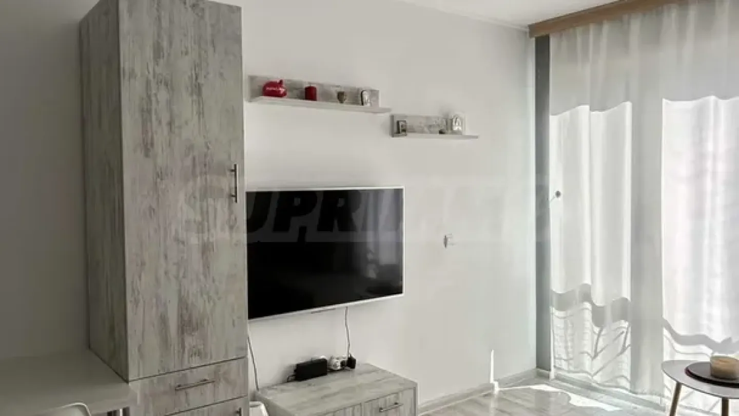 Spacious 2-Bedroom Apartment in New Plovdiv Building - Image 4