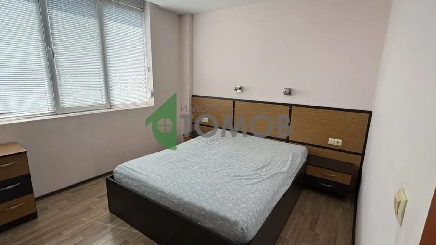 Spacious 3-Bedroom Apartment in Stara Zagora, Bulgaria - Image 4