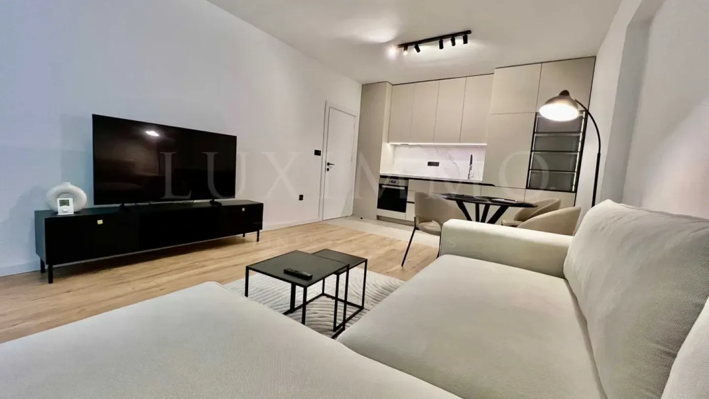 Stylish One-Bedroom Apartment Near Paradise Mall, Sofia - Image 4