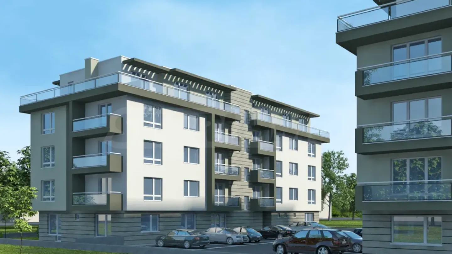 Spacious 1-Bedroom Apartment in New Plovdiv Complex - Image 1