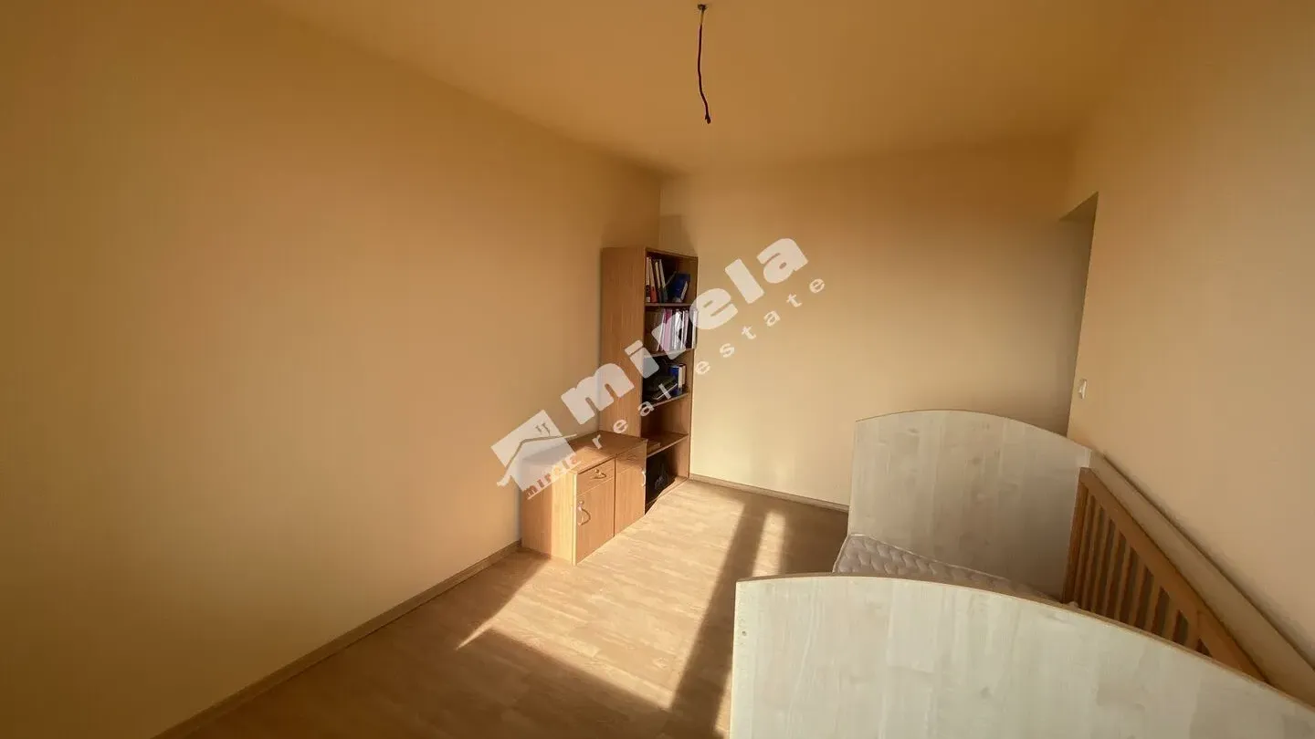 Spacious, Fully Furnished 3-Bedroom Apartment with Sea Views in Varna - Image 5