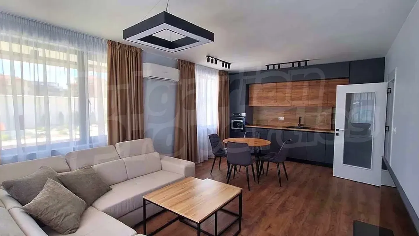 Spacious 1-Bed Apartment Near Rowing Base, Plovdiv, Bulgaria - Image 2