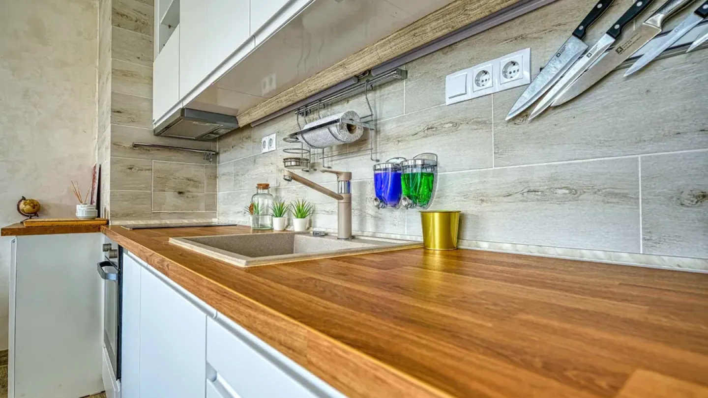 Stylish 2-Bedroom Apartment in Sofia's Heart - Image 3