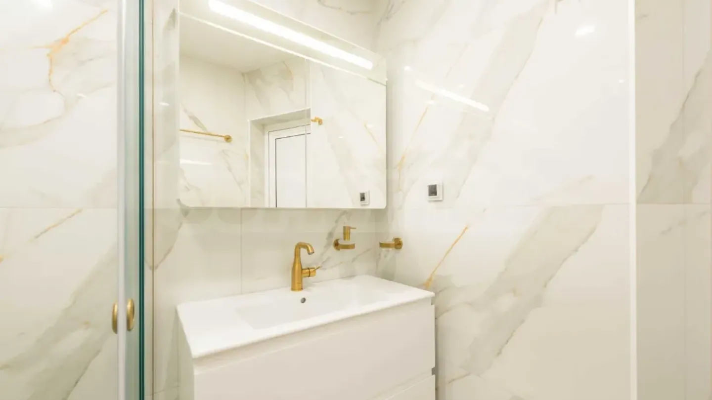 Luxury 3BR Apartment - Varna City Center - Image 1