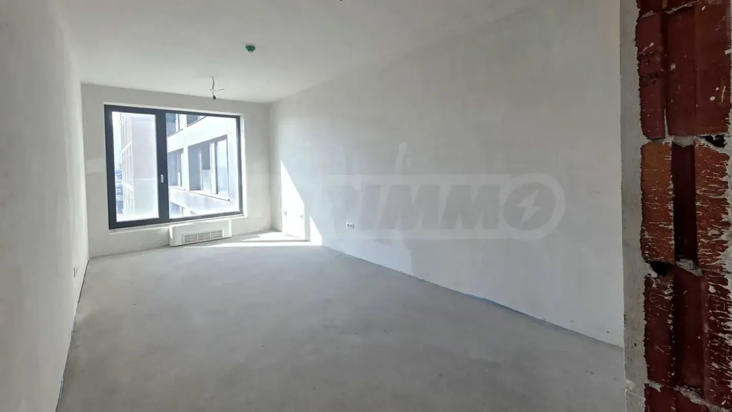 Smart Tower: 2 Bed, Stunning Views, EUR 680K - Image 3