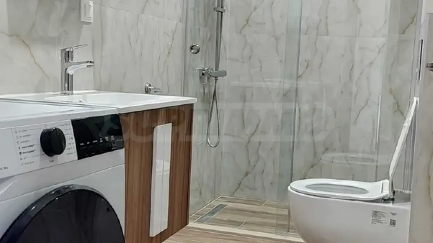 Fully Furnished 3BR Apartment in Plovdiv Center - Image 2