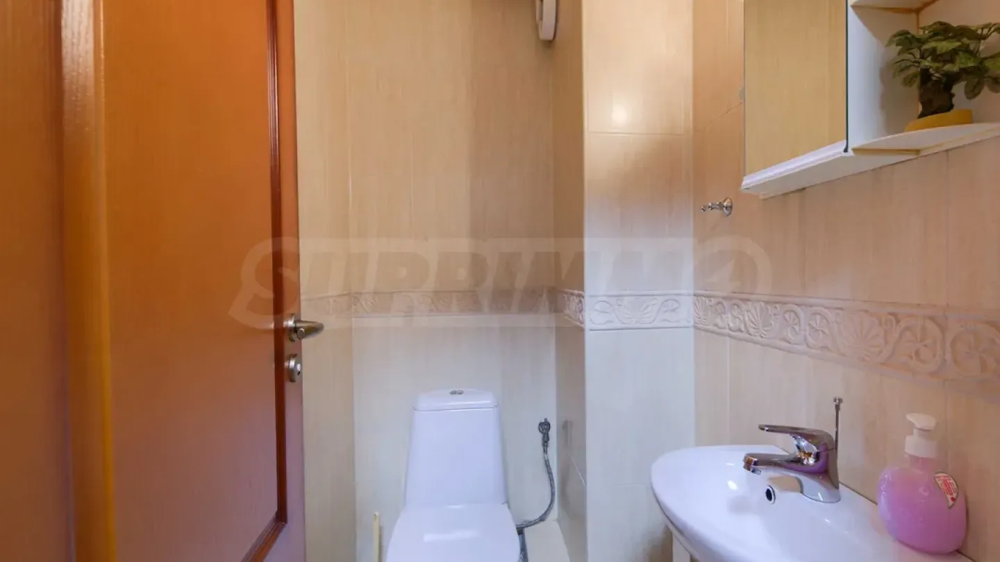 Spacious 3-Bed Apartment in Dianaabad, Sofia - Image 4