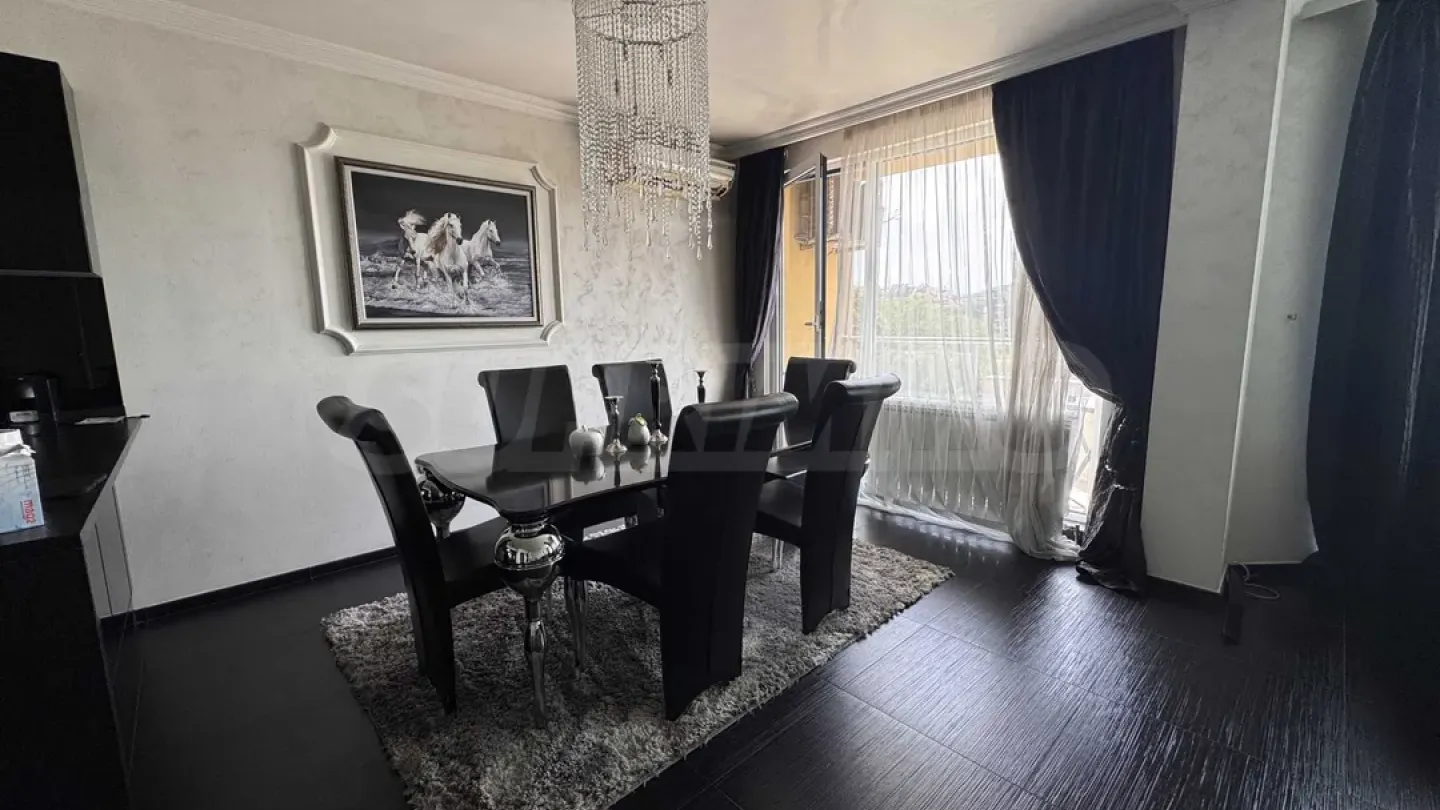 Spacious 3-Bedroom Apartment - Mariitsa Blvd, Plovdiv - Image 3