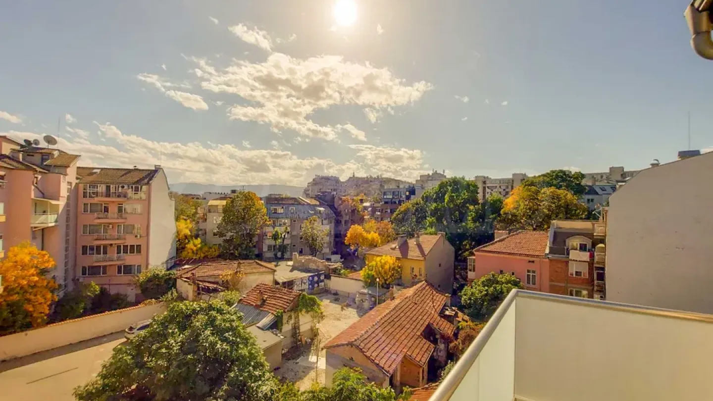 Stylish Fully Furnished 2-Bedroom Apartment in Plovdiv Center - Image 1