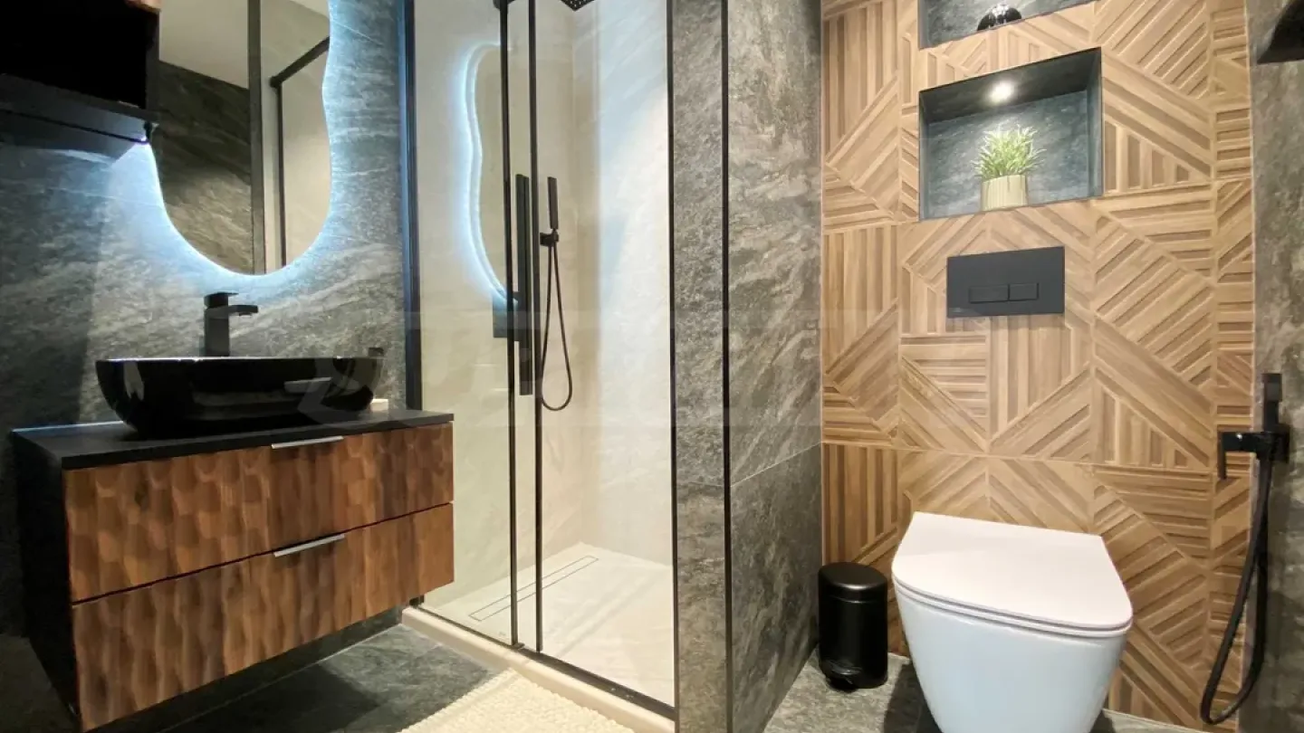 Stylish 3-Bedroom Apartment in Central Plovdiv - Fully Furnished - Image 2