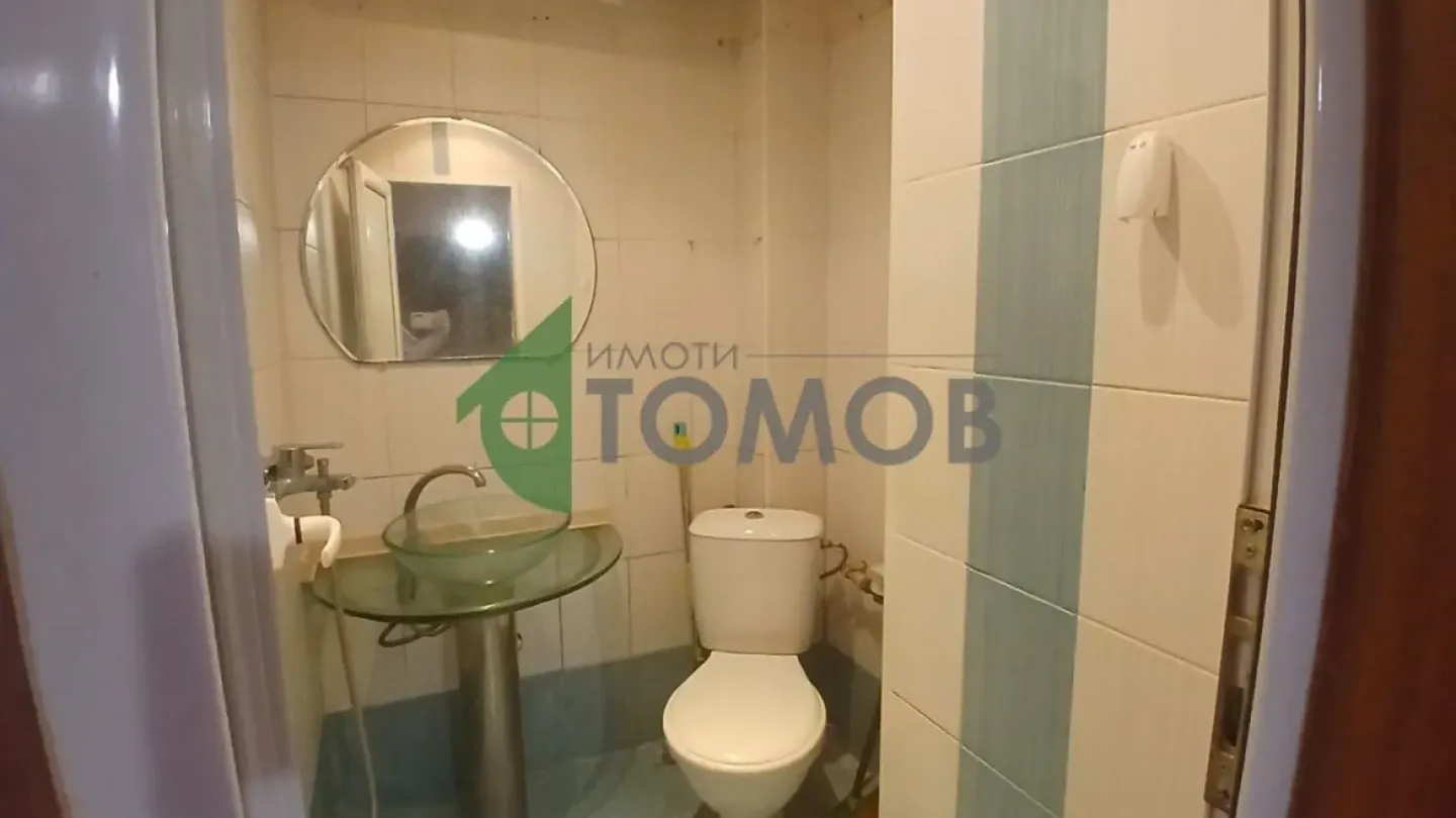 Spacious Two-Bedroom Apartment in Azymo, Stara Zagora, Bulgaria - Image 1