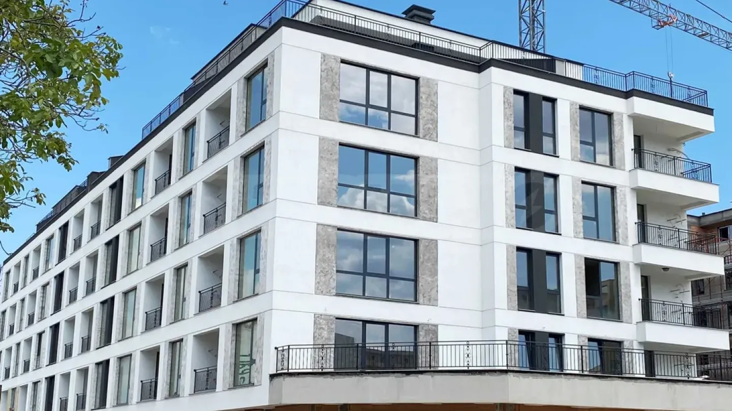 Spacious 2-Bedroom Apartment in Plovdiv, Bulgaria - Image 4