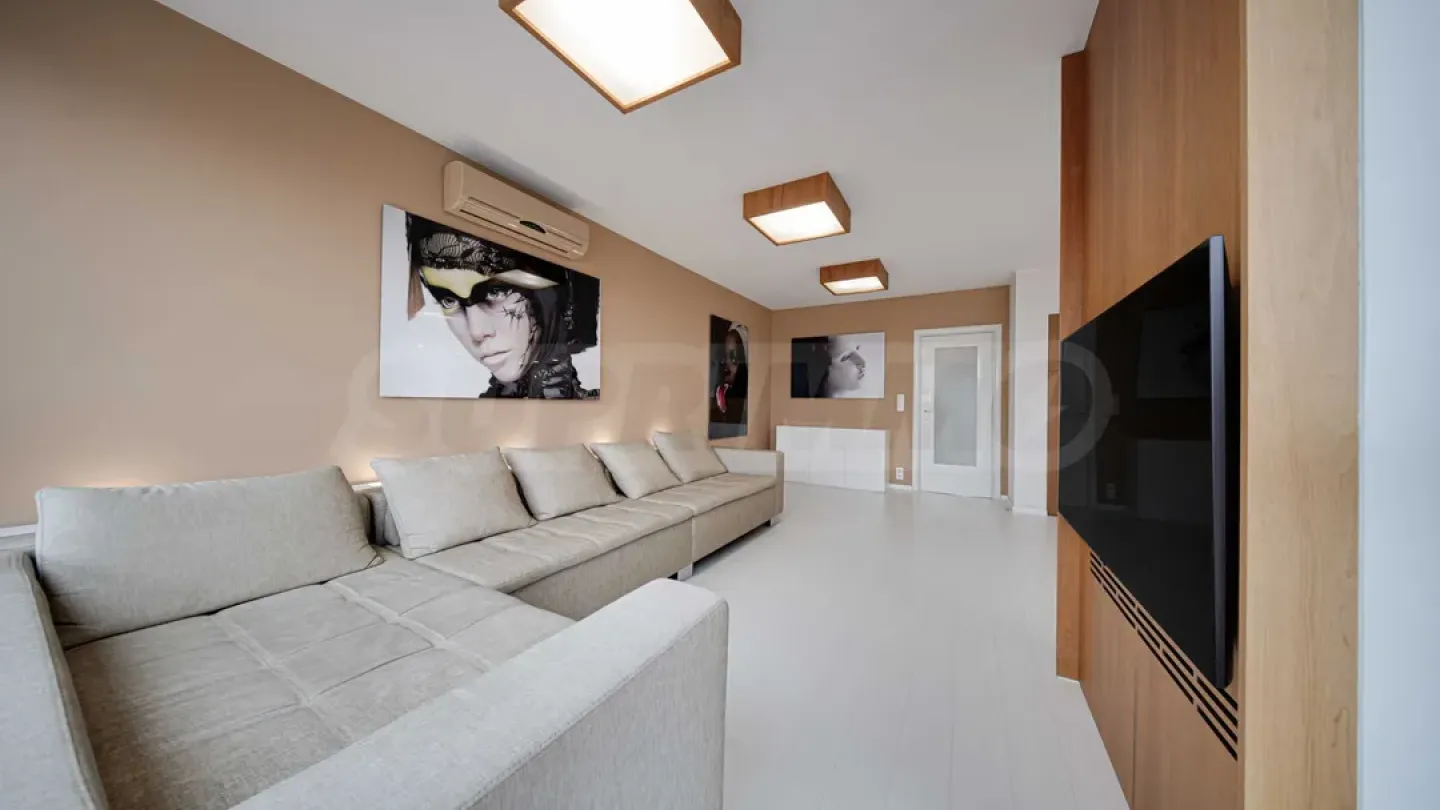 Luxurious Sofia Penthouse - City Center Gem - Image 3