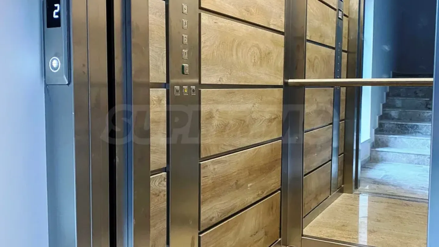 Spacious 2-Bedroom Apartment w/ Parking, Plovdiv - Image 4