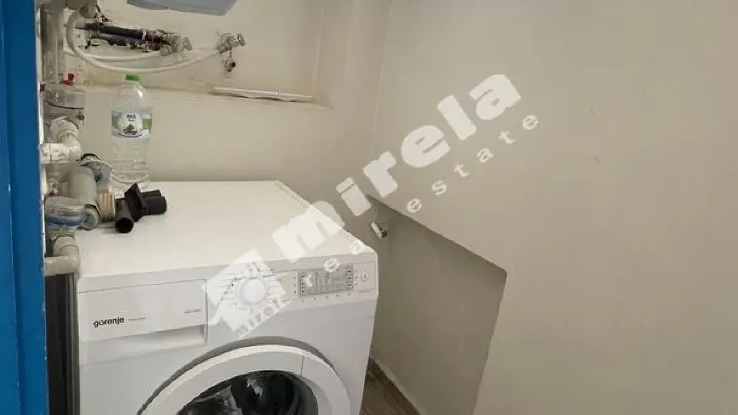 Spacious 3-Bedroom Apartment in Sofia's Loznevo District, Panoramic Views - Image 2