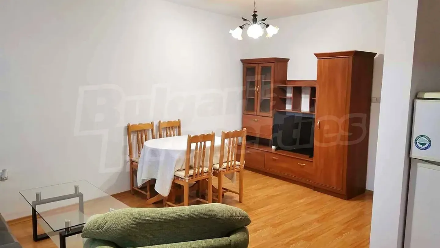 Spacious, Fully Furnished 2-Bedroom Apartment in Plovdiv's Karshiyaka - Image 2