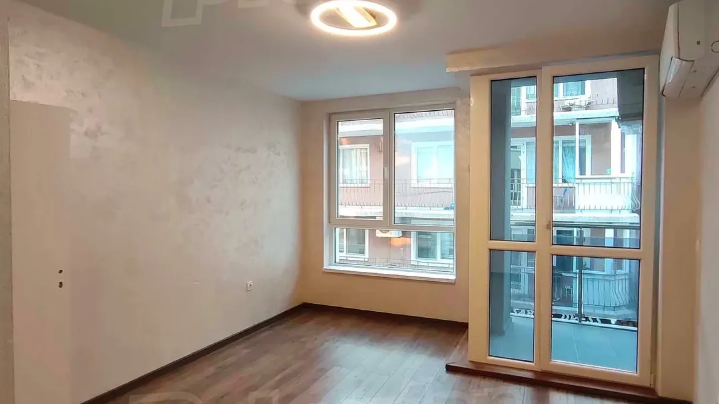 Spacious New Construction 2-Bedroom Apartment in Central Varna - Image 1