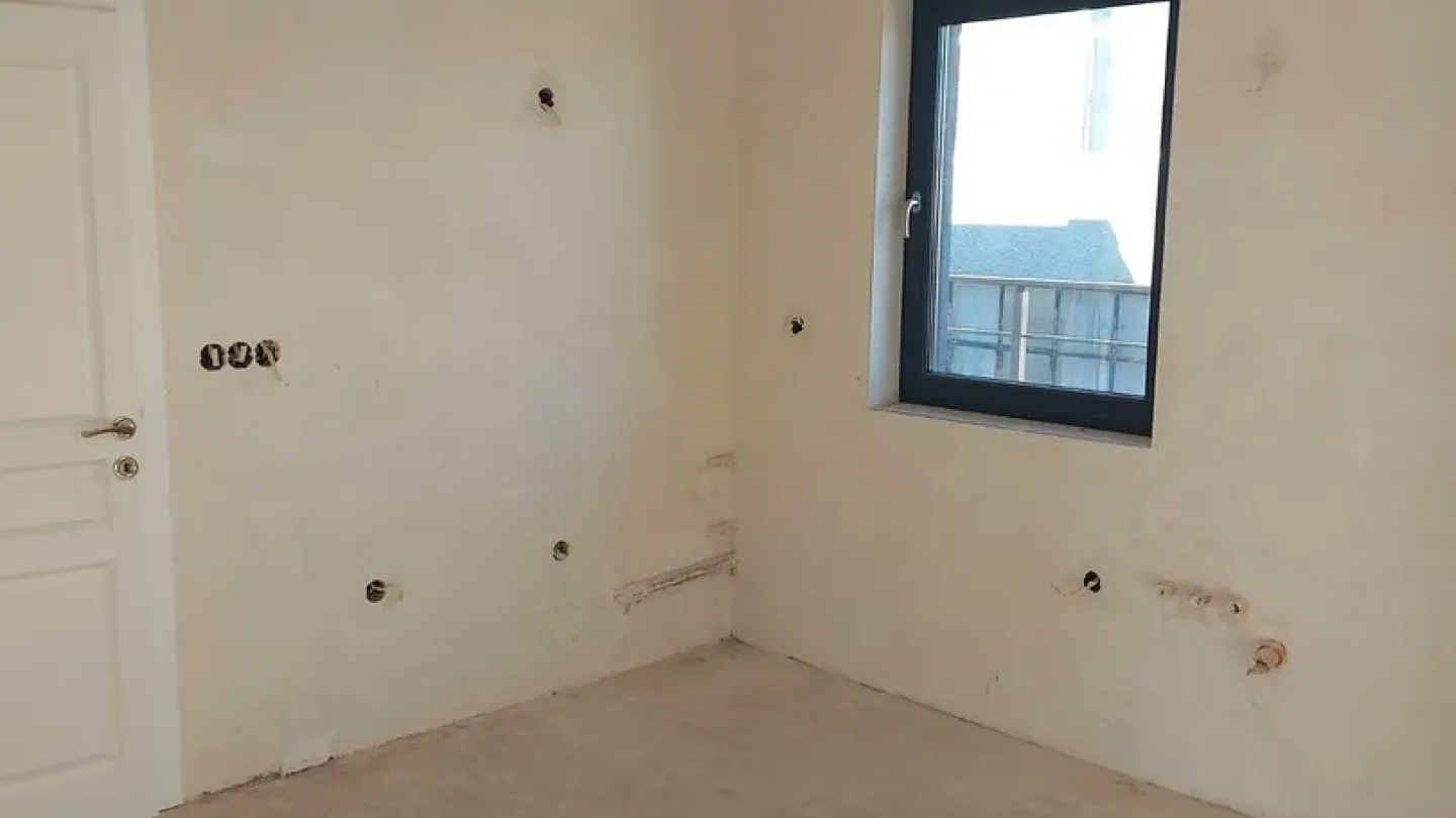 Spacious Two-Bedroom Apartment Near Artillery Park, Stara Zagora. - Image 3