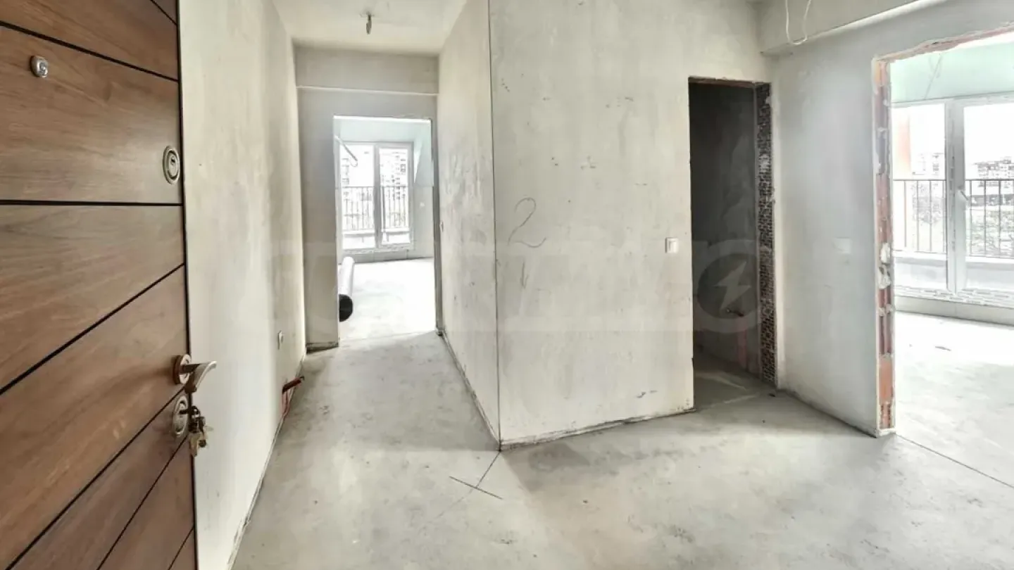 Spacious Apartment with Panoramic Terrace in Sofia - Image 3