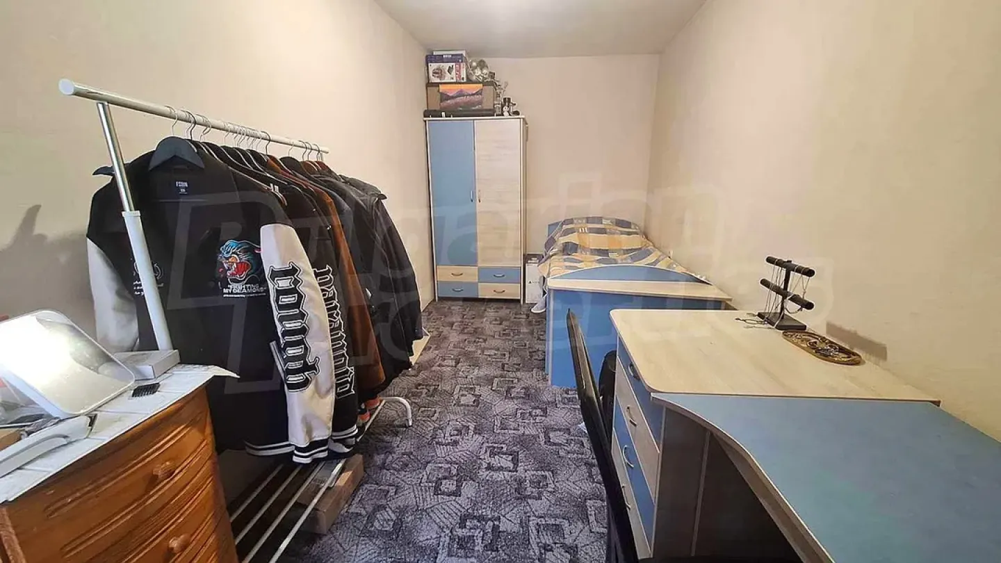 Spacious One-Bedroom Apartment in Varna Center - Act 16 - Image 1