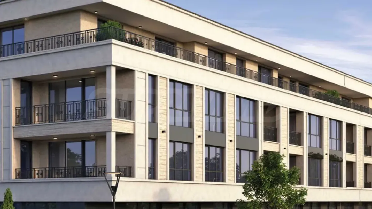 Spacious 3-Bedroom Apartment in New Complex - Image 1