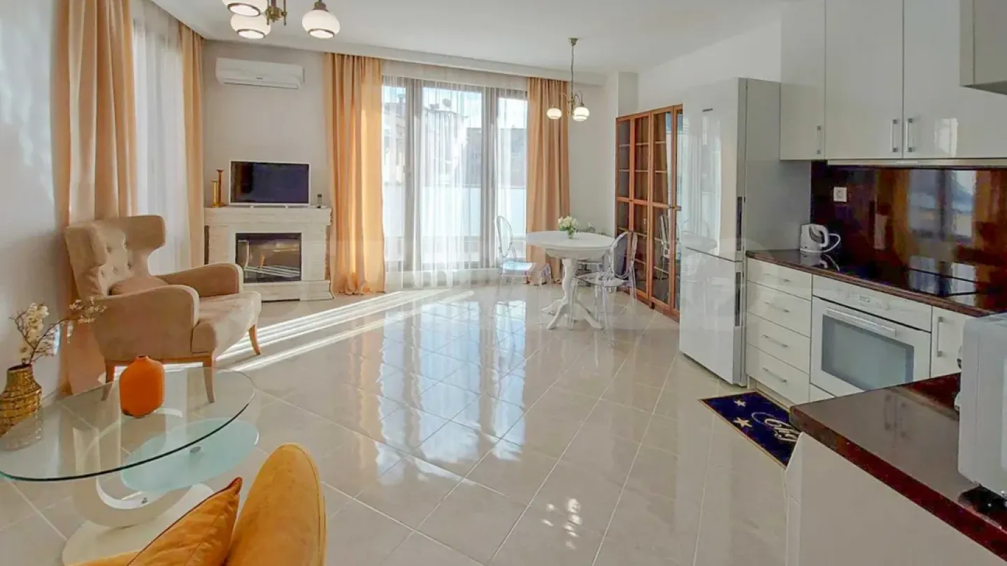 Stylish Fully Furnished 2-Bedroom Apartment in Plovdiv Center - Image 4