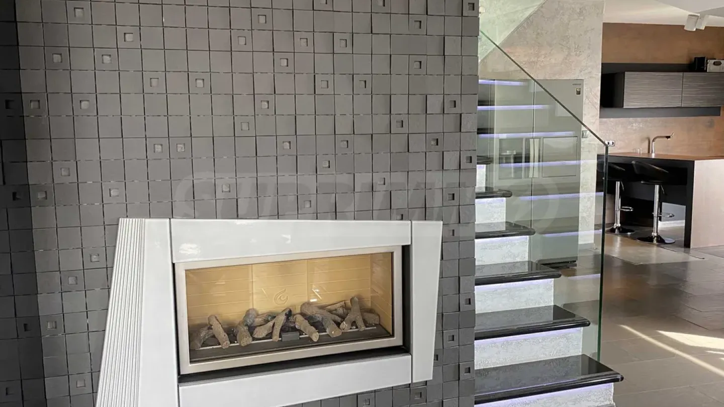 Luxury Burgas Penthouse - Sea Views & 4 Beds - Image 3