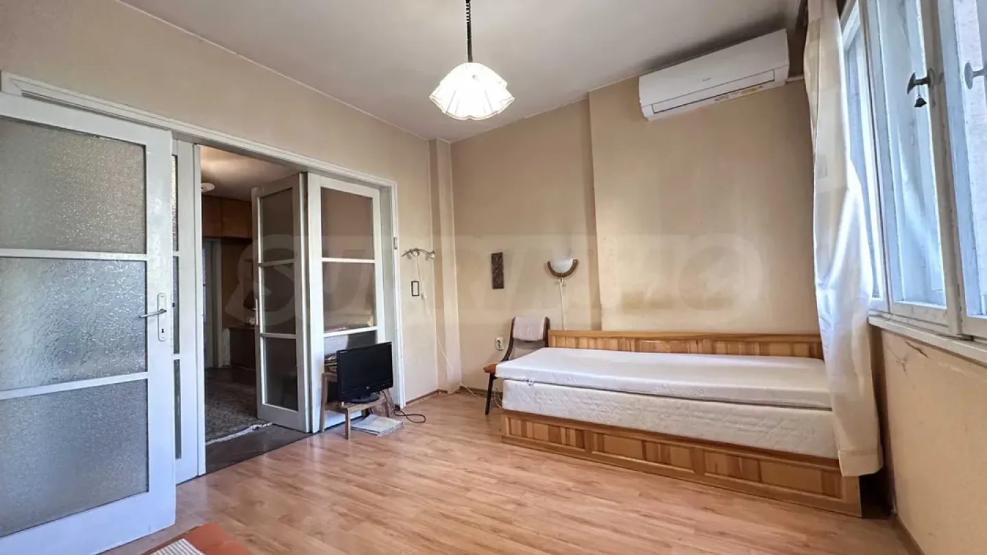 Fully Furnished Apartment, Centrally Located Plovdiv - Image 4