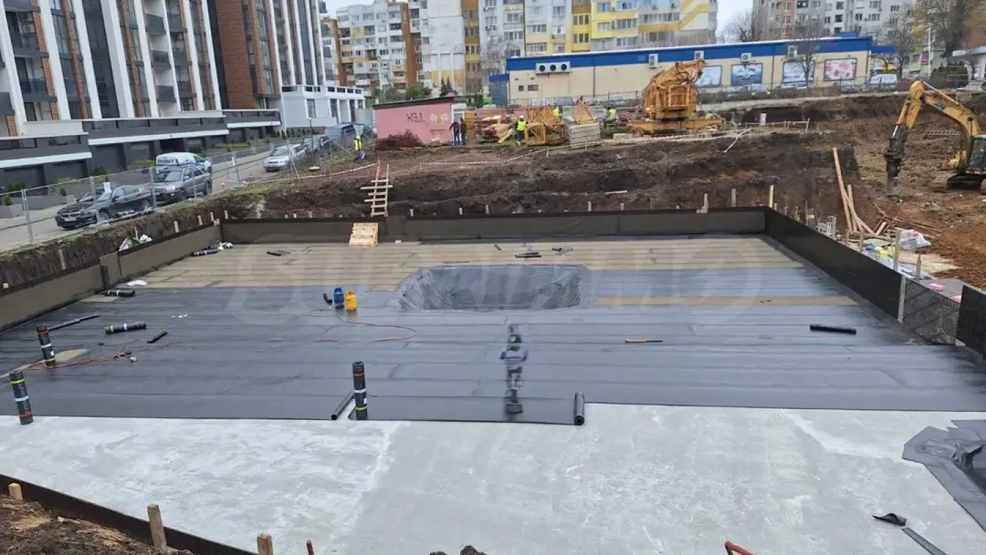 Spacious 3BR Apartment - Burgas, Bulgaria - Image 2