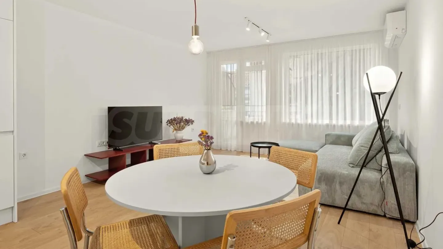 Stylish 2-Bedroom Apartment in Central Varna - Fully Furnished - Image 4