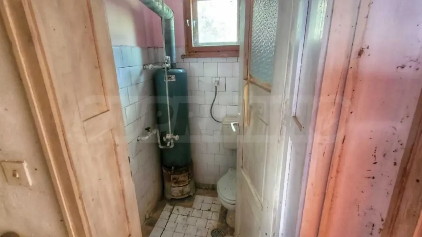 House for sale in Rabrovo - Image 4