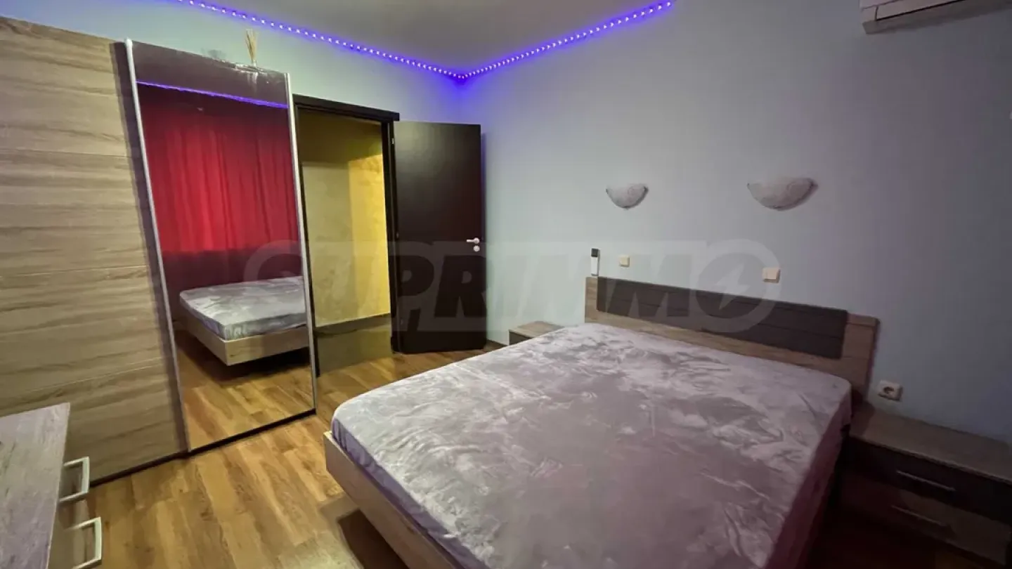Spacious 3-Bedroom Apartment Near Sea Garden, Burgas - Image 3