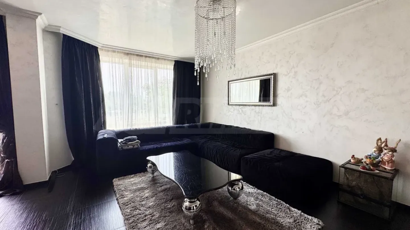 Spacious 3-Bedroom Apartment - Mariitsa Blvd, Plovdiv - Image 5