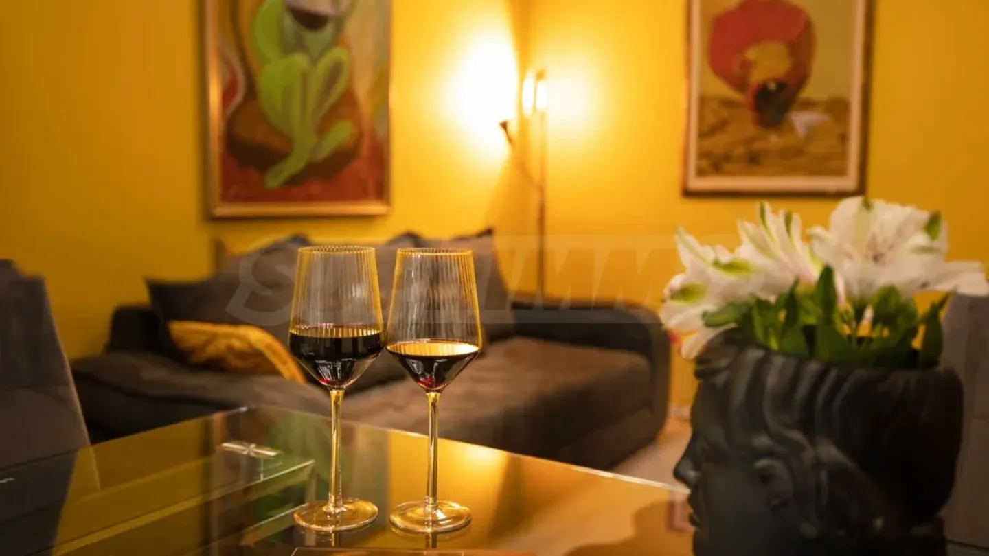 Stylish Sofia Apartment with Private Garden - Perfect Location - Image 2