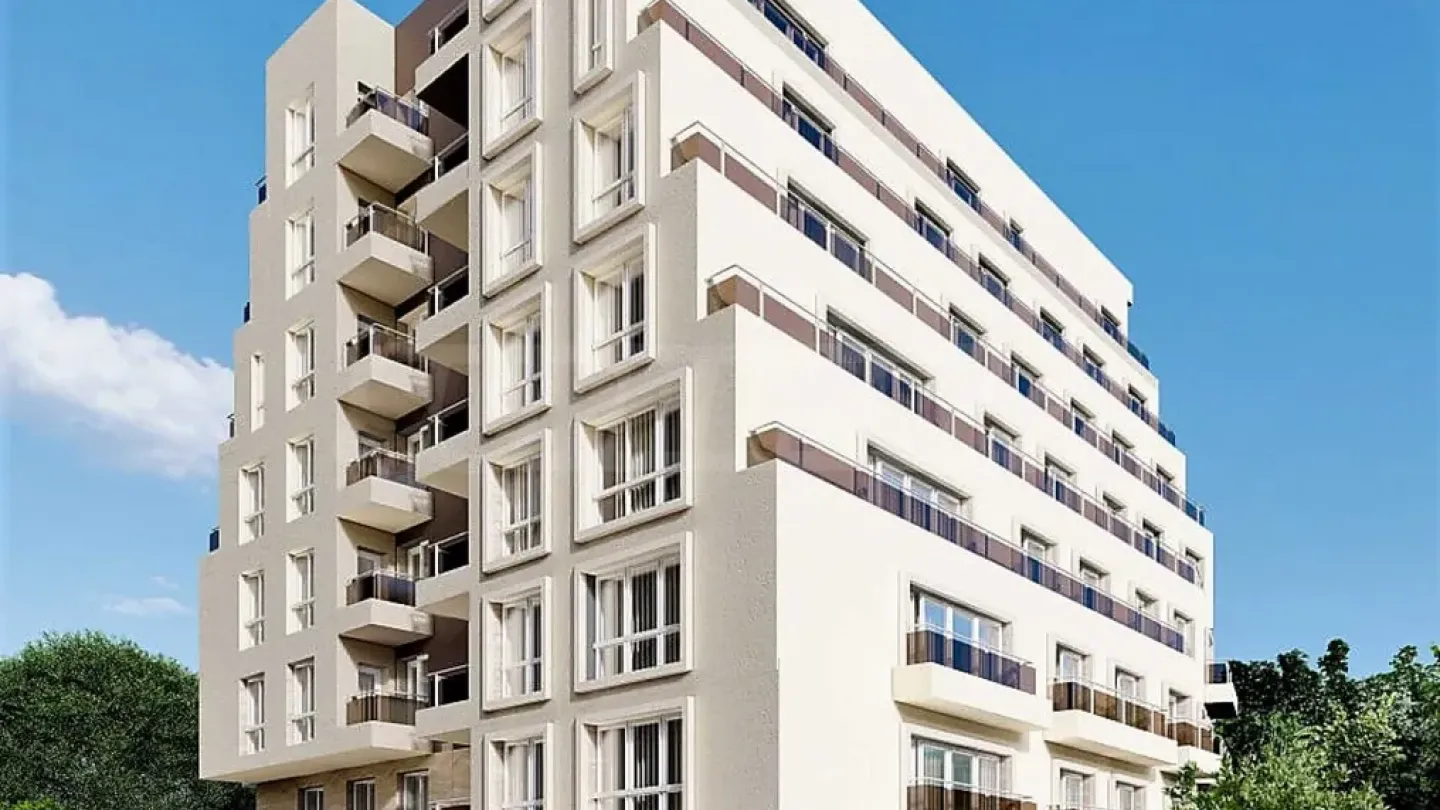 Modern 3-Bedroom Apartment with City Views in Varna - Image 3