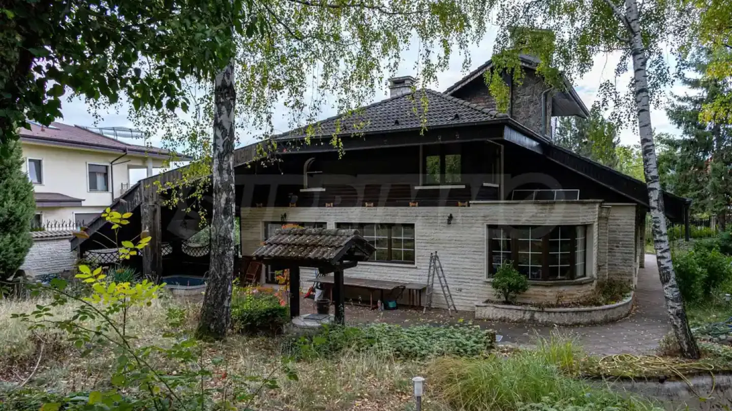 Artistic House w/ Large Garden - Sofia - Image 5