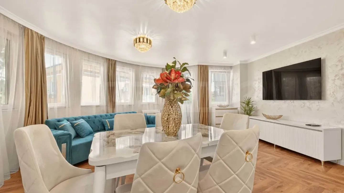 Luxury 3BR Apartment - Varna City Center - Image 5