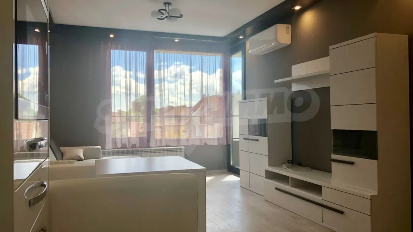 Stylish Sofia Apartment Near Metro - Fully Furnished - Image 2