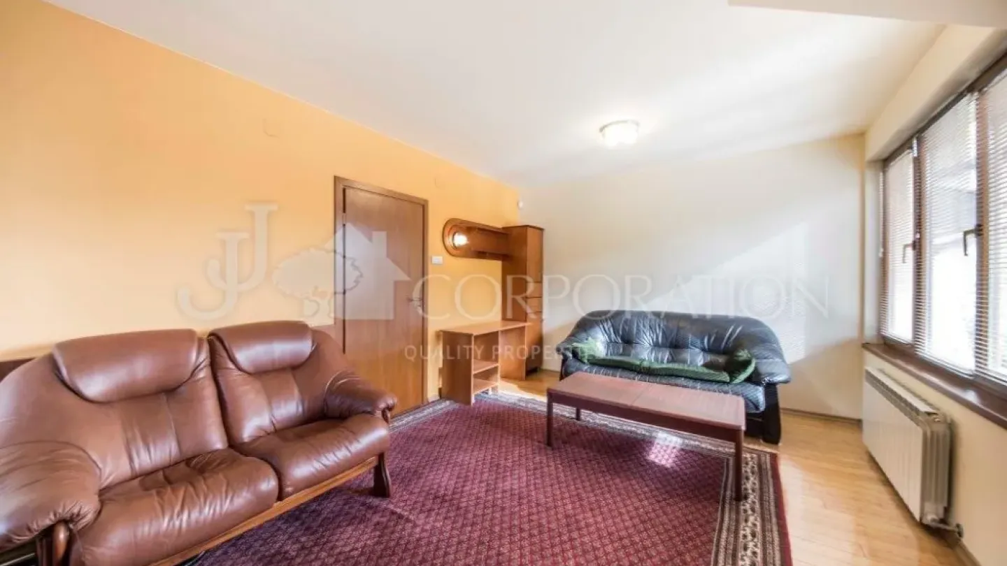 Spacious Three-Story House in Lager, Sofia - 220 sqm, Fully Furnished - Image 1