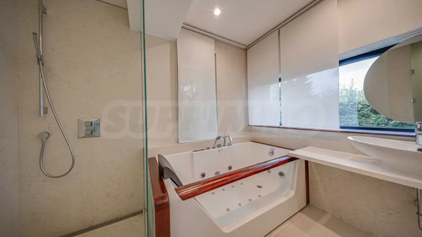 Luxury Sofia Home: 4 Bed, SPA, Garden Oasis - Image 1