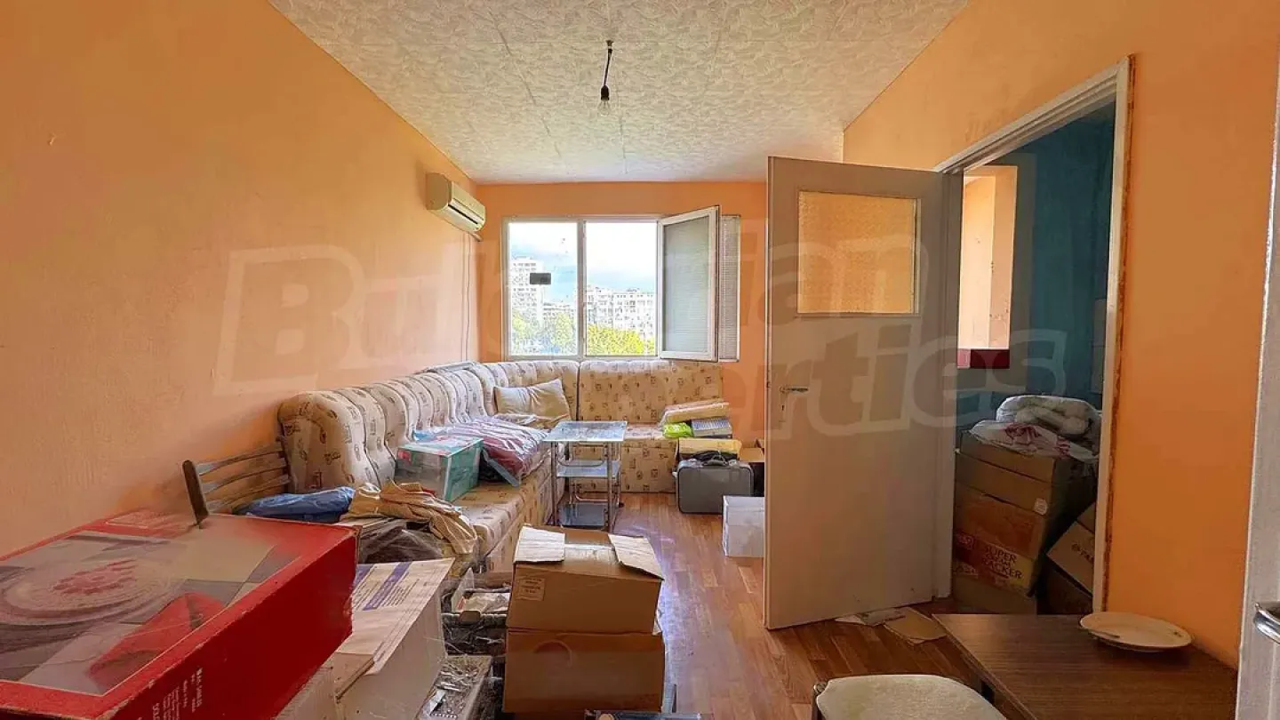 Stylish Studio Apartment in Stara Zagora, Near Key Amenities - Image 1