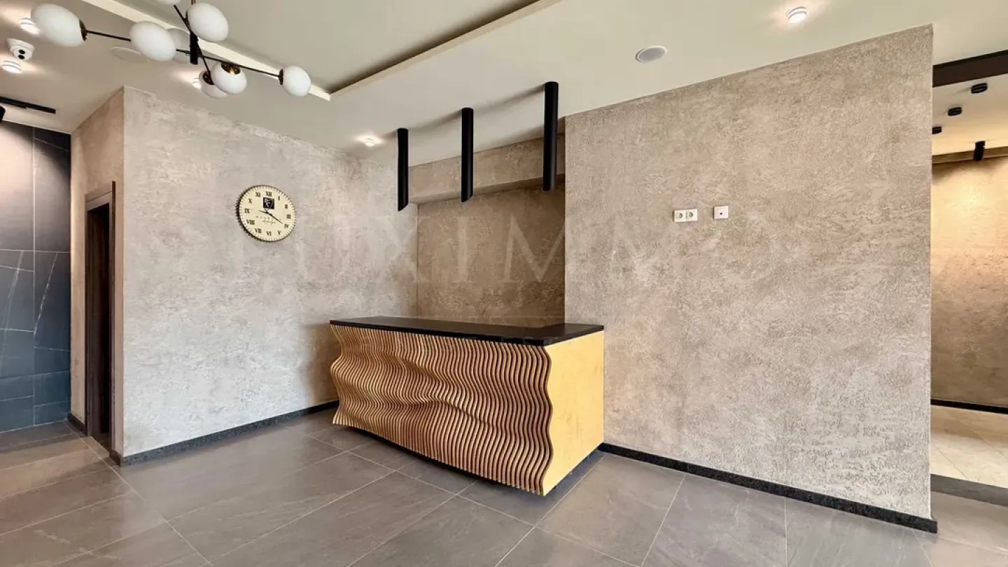 Elegant Plovdiv Apartment: Rowing Base & Mountain Views - Image 4